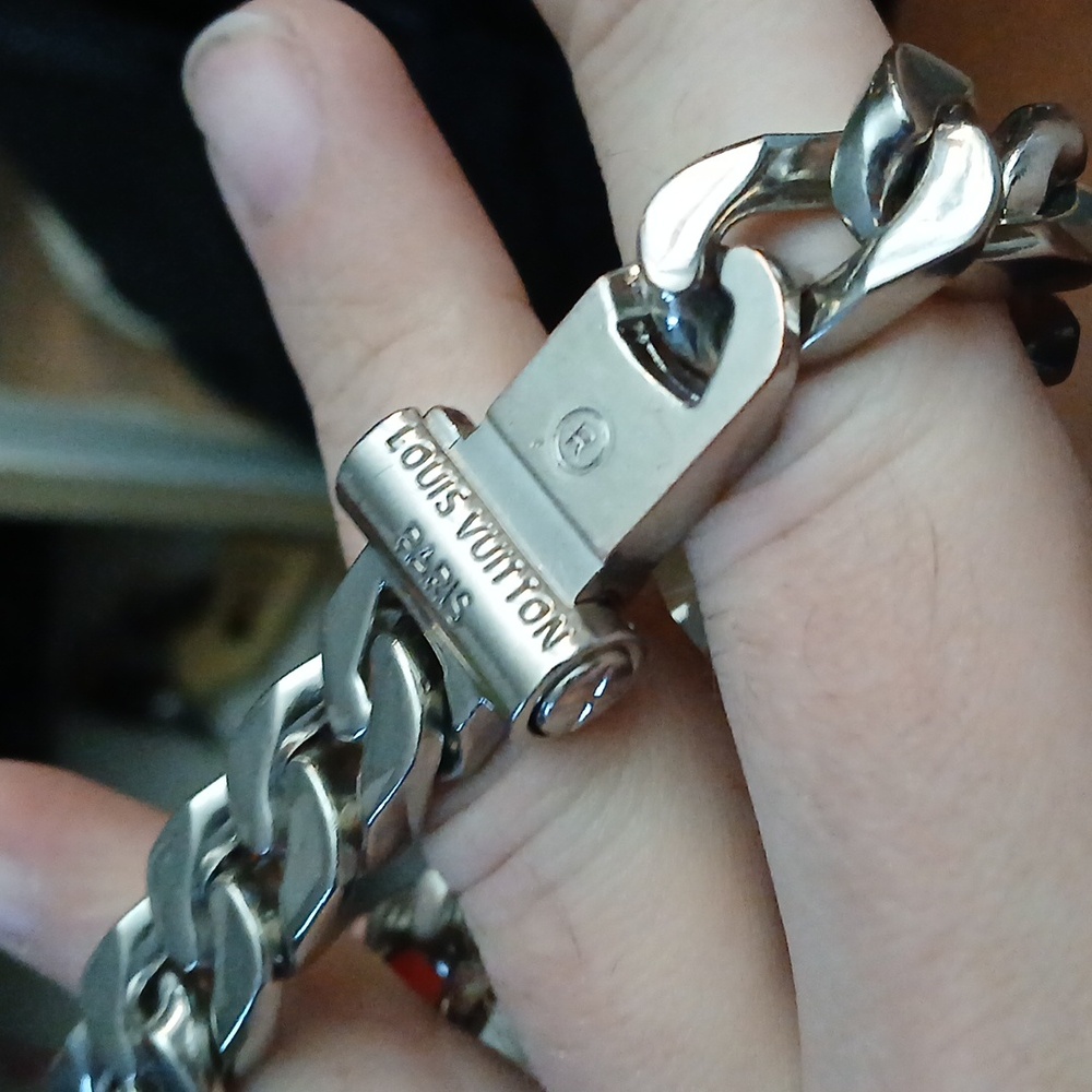 Luis vitton mens Cuban link bracelet